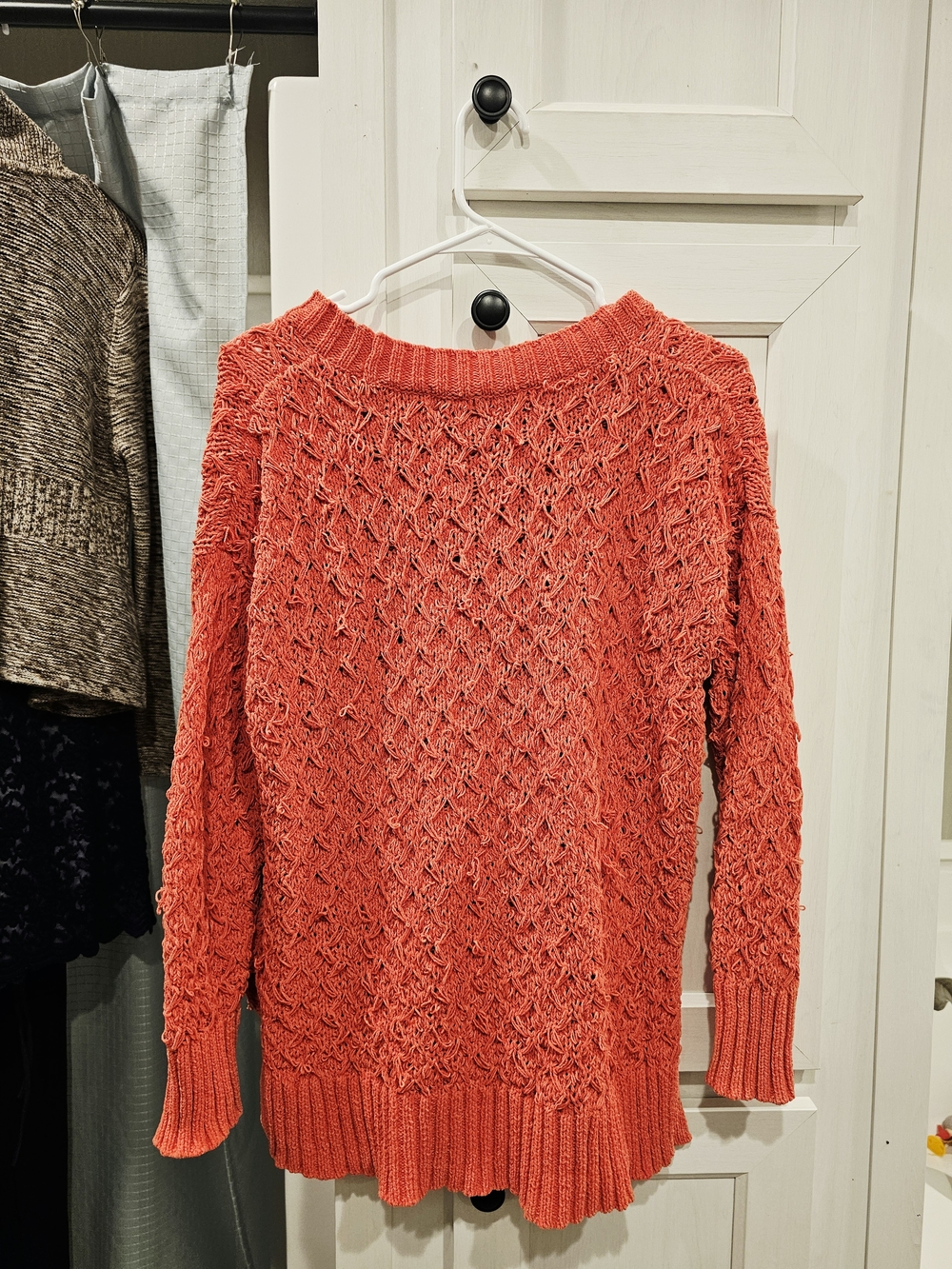 Seven7 Coral Textured Crewneck Sweater